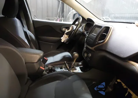 2015 Jeep Cherokee Latitude из США, поврежденный, VIN 1C4PJMCB2FW674740